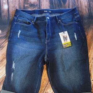 NWT Royalty Signature Slim Stretch Bermuda Jean Shorts